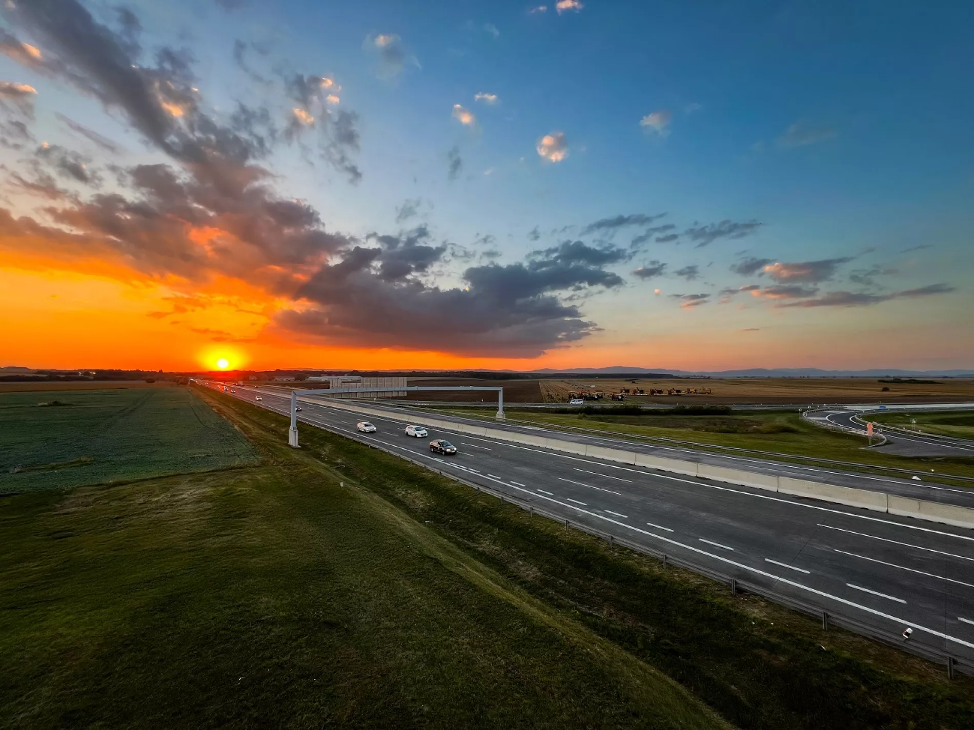 NDS informuje: Uzávierka D1 pri Bratislave sa odkladá