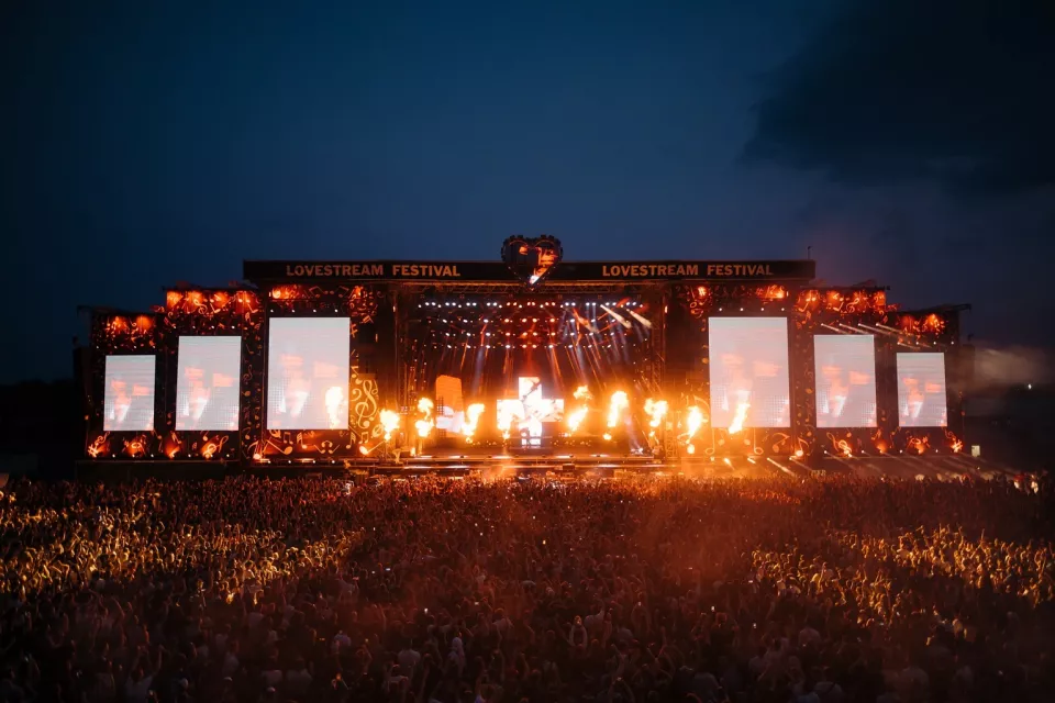Bratislavský večerník: Vajnory vítajú LOVESTREAM: Starosta hovorí o prínose festivalu aj opatreniach pre obyvateľov