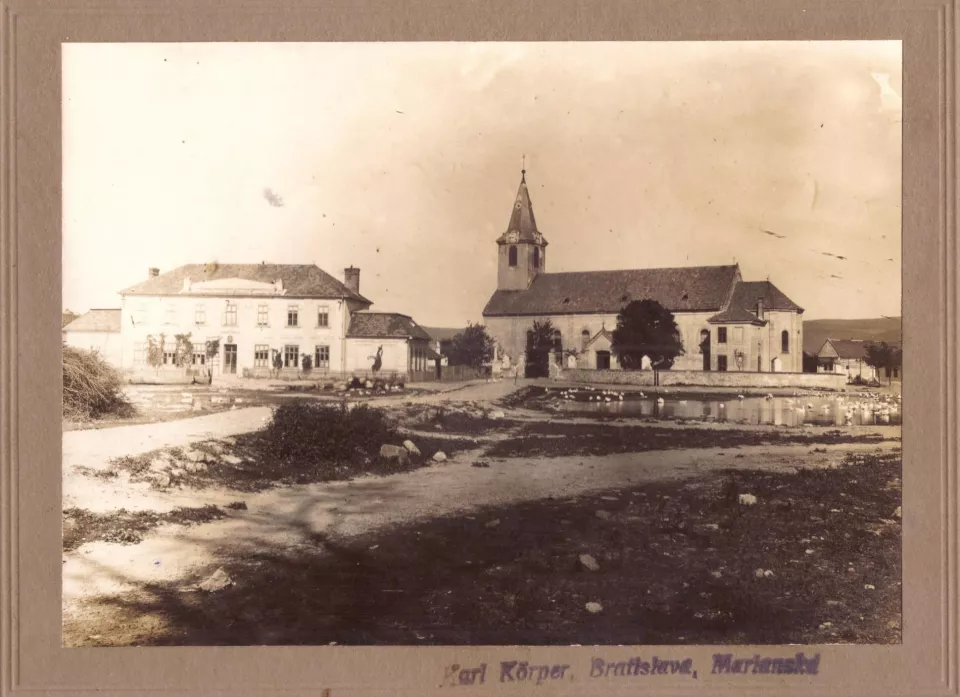 Dedina v meste alebo prechádzka vajnorskými uličkami