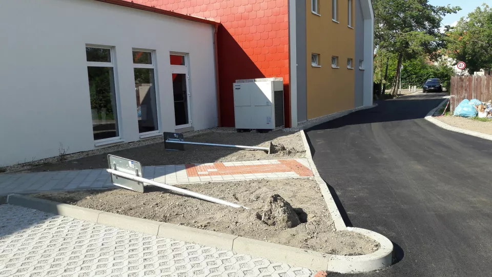 Ešte nedokončené a už zničené?!... 