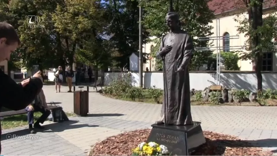 TK KBS: "V bratislavskej mestskej časti Vajnory odhalili sochu Titusa Zemana"